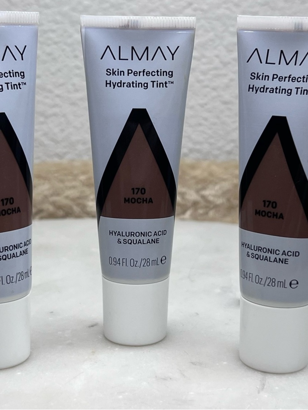 Almay Skin Perfecting Hydrating Tint - Mocha (170)